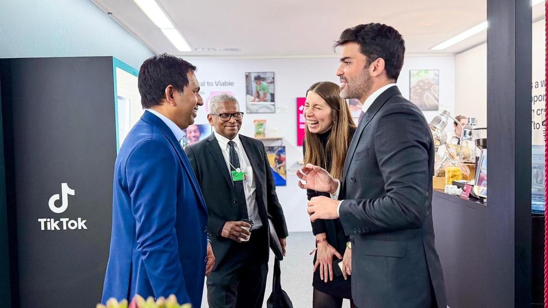 އުފެއްދުންތެރިކޮށް ޓިކްޓޮކް ބޭނުންކުރާ ދިވެހިންނަށް އާމްދަނީ ހޯދޭނެ ގޮތްތަކާ ގުޅޭގޮތުން މަޝްވަރާކޮށްފި