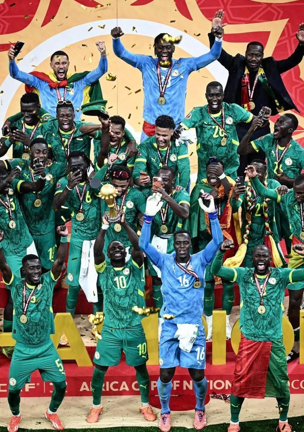 ޑްރާމާ ބޮޑު އެފްކޮން ފައިނަލްމެޗު ދޫކޮށްލައި އަލުން އެނބުރި އައިސް ސެނެގާލް އިން ކާމިޔާބުކޮށްފި