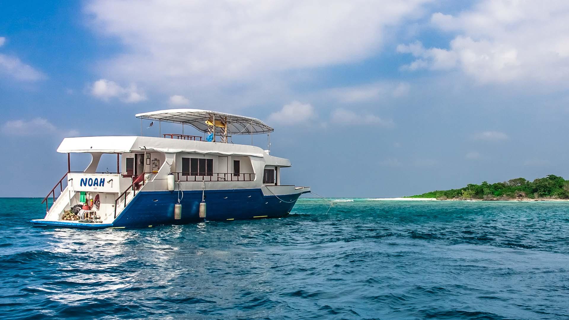 މީހުން ދިރިއުޅޭ ރަށްރަށާ 1 ކިލޯމީޓަރު ދުރުގައި ސަފާރީ ބާއްވާ ގޮތަށް ހަދަނީ