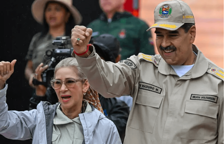 މަދޫރޫ އާއި އަނބިކަނބަލުން،