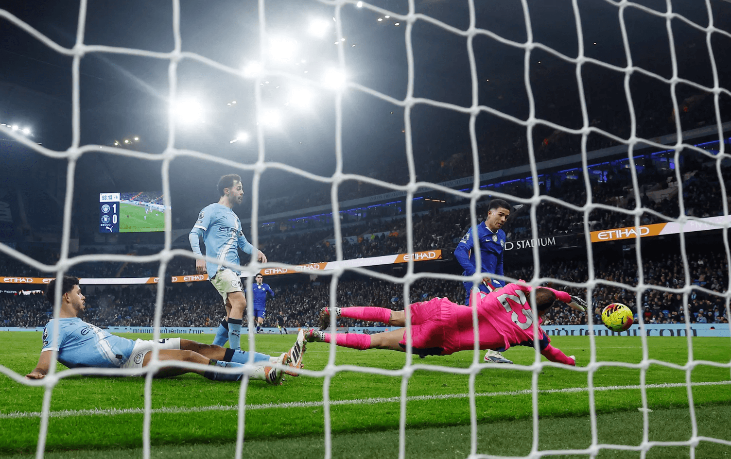 ތަށިނަގަން ނިކުތް ސިޓީއަށް ހުންގާނު ނެތް އޮޑިއެއް ހަންމަތަކުރަން ނުކުޅެދިއްޖެ