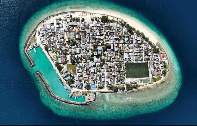 ހޮޅުދޫގައި މަސް މާރުކޭޓެއް އެޅުމަށް ބީލަމަށް