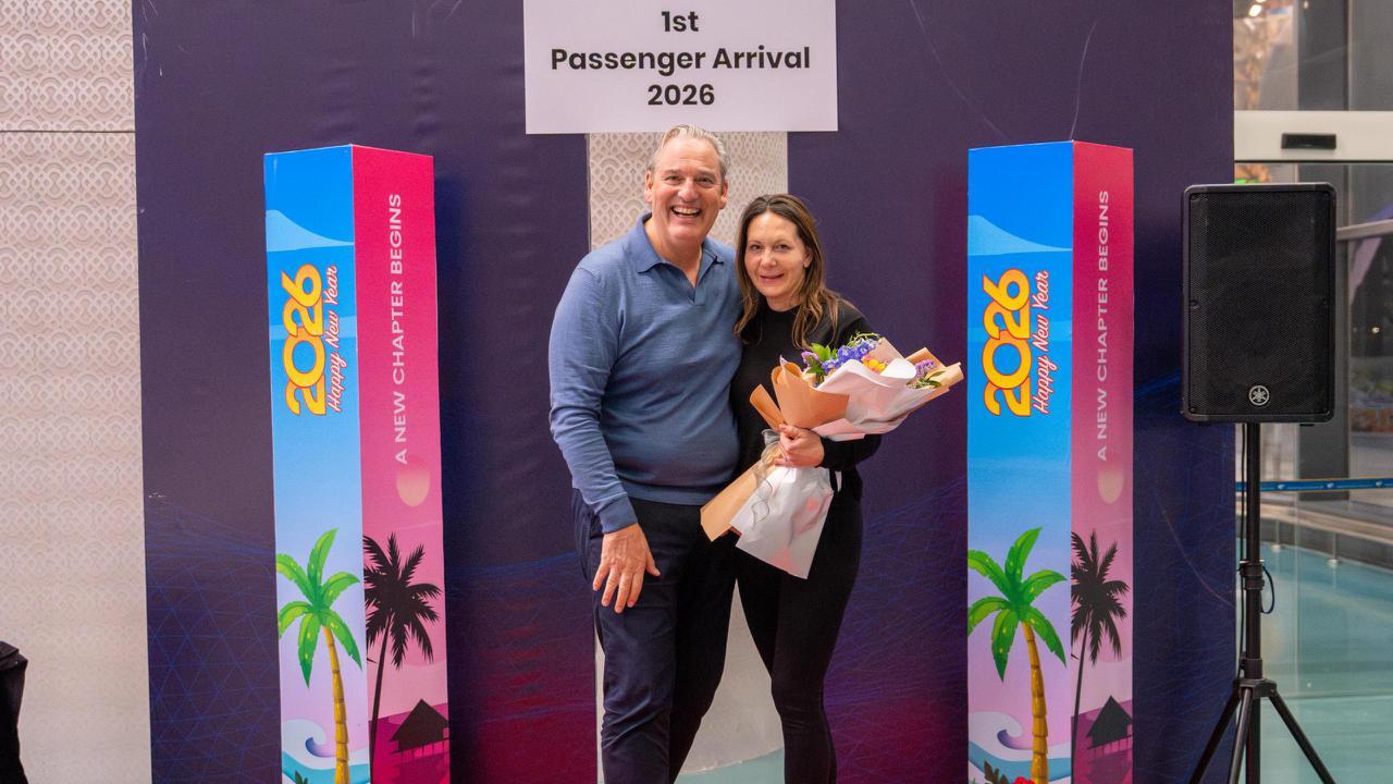 މި އަހަރު ރާއްޖެ އައި ފުރަތަމަ ފަތުރުވެރިއަކީ ޖަރުމަނުގެ ތޯމަސް އެންޑްރޫ ހެލްވެގާ