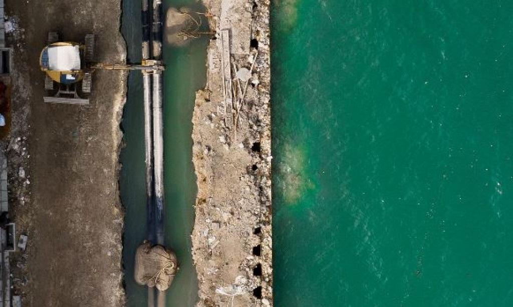 ބޮޑުތަކުރުފާނު މަގުހެދުން: 48 މީޓަރުގެ ސަރަޙައްދެއް ޝީޓްޕައިލްކޮށްފި