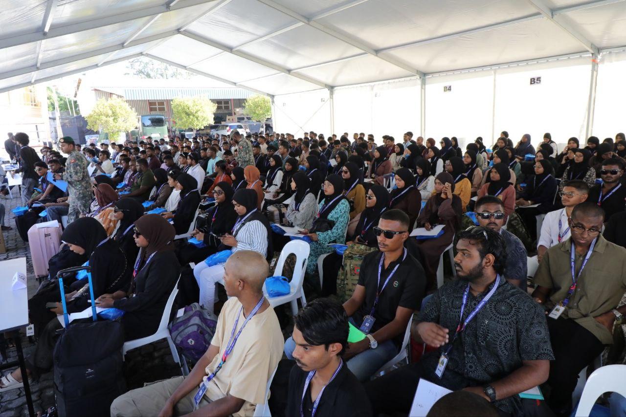 ނޭޝަނަލް ސަރވިސް އިނީޝިއަލް ޓްރެއިނިންގެ ދެވަނަ ބެޗު، ތަމްރީނަށް ފުރައިފި