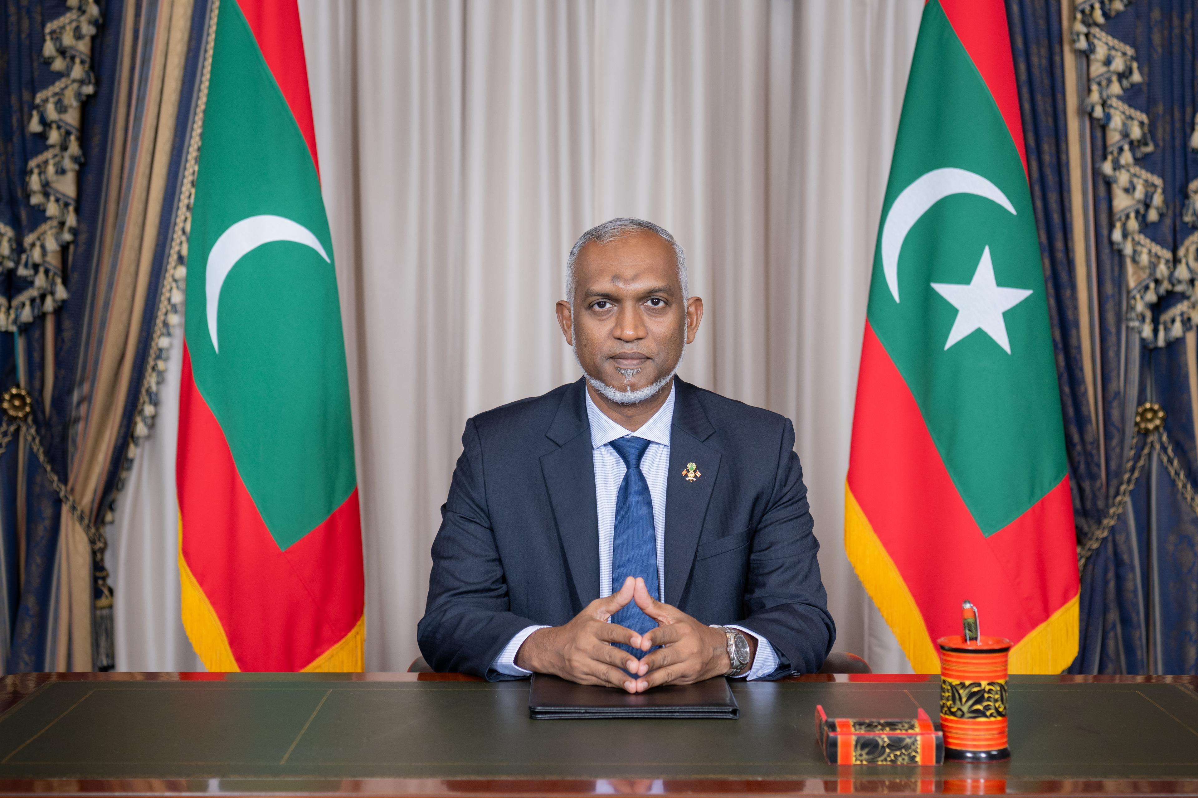 ފުނަދޫގައި ހިނގި އަލިފާނުގެ ހާދިސާ: އެހީތެރިވި ފަރާތްތަކަށް ރައީސް ޝުކުރު އަދާކުރައްވައިފި