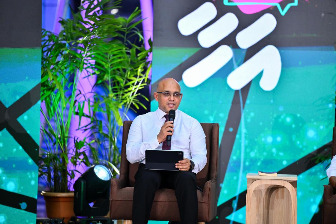 ދަތިތަކާ އެކުވެސް 1200 އަށް ވުރެ ގިނަ މަޝްރޫއު ކުރިއަށް، ފައިސާ ހަމަޖެހިފައިވާ ކަމުގެ ޔަގީންކަން