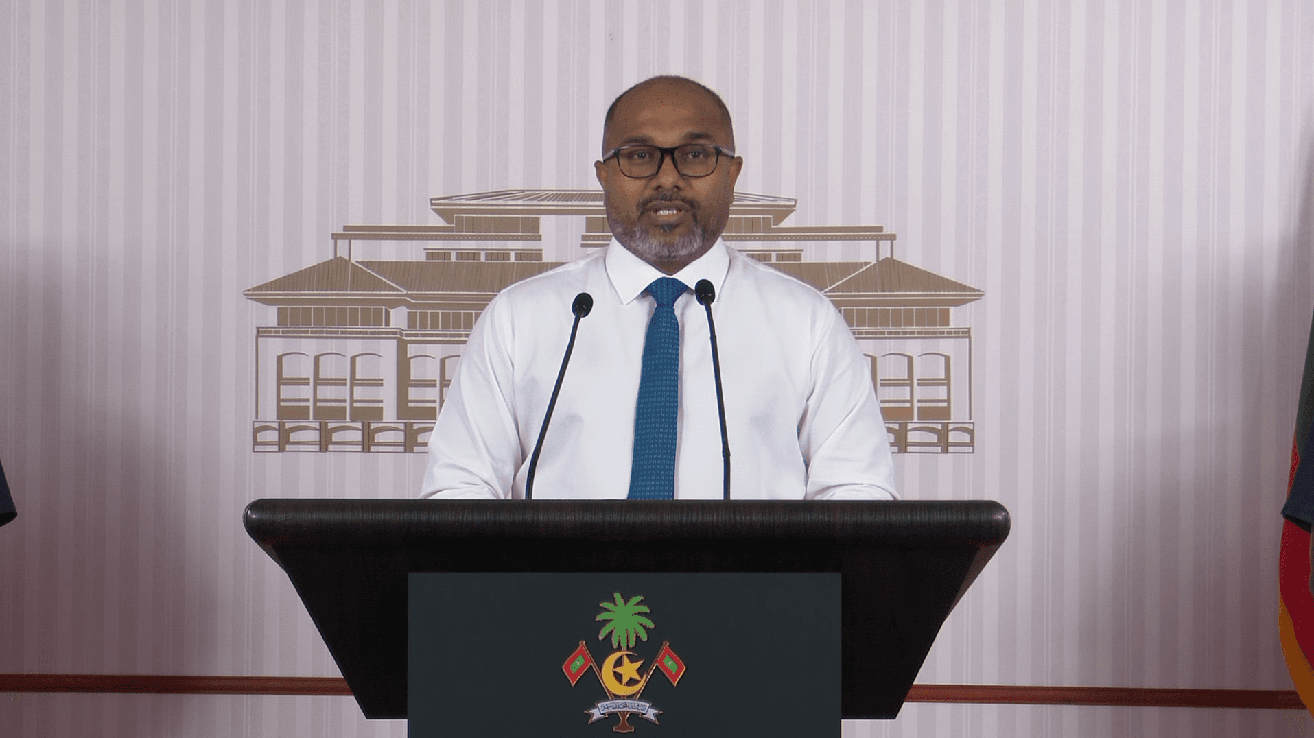 ސަރުކާރުގެ އަމާޒަކީ ރާއްޖޭގައި ޤަވާއިދާ ޚިލާފަށް އުޅޭ ބިދޭސީން 17 ނޮވެމްބަރުގެ ކުރިން ދެނެގަތުން