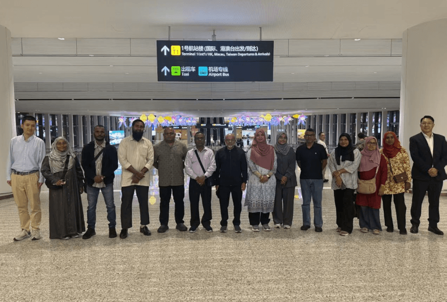 ރާއްޖޭގެ ސިއްހީ ދާއިރާގެ އިސް ވަފުދެއް ޗައިނާގެ ސިޗުއާންއަށް ފުރައިފި