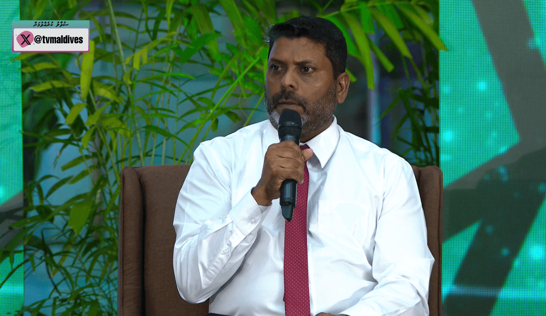 ރަށުގައި ތިބެގެން ޒުވާނުންނަށް ވަޒީފާގެ ފުރުސަތު ހޯދައިދިނުމަށް އިސްކަންދެން: ރާފިއު