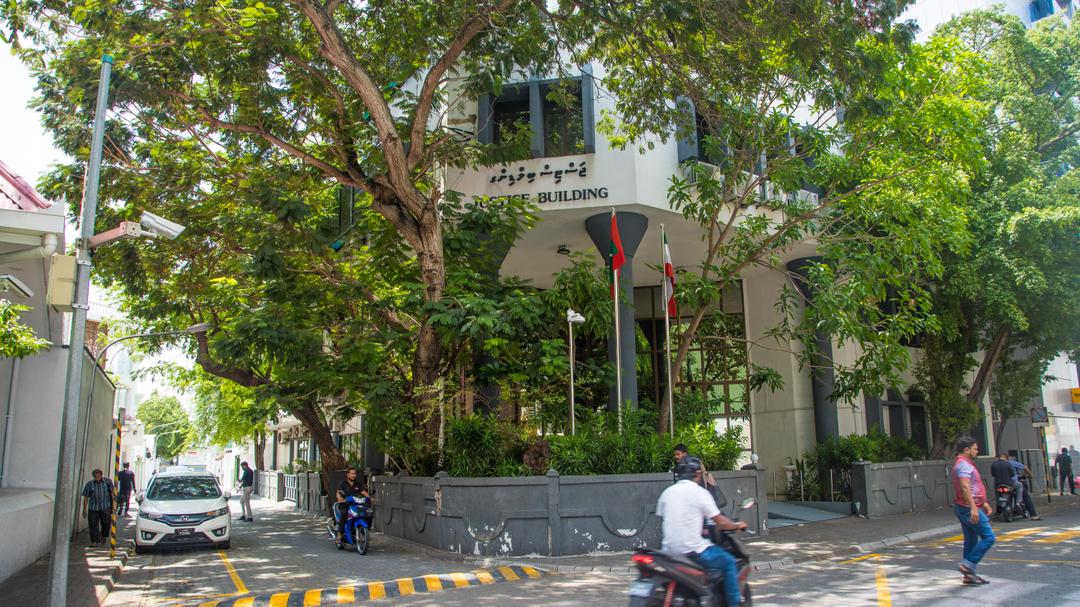 ނަޝީދުގެ ވަޢުދުން އަލަކާ ސިންގްއަށް 150,000 ޑޮލަރު ނުލިބޭނެ: ސުޕްރީމް ކޯޓު