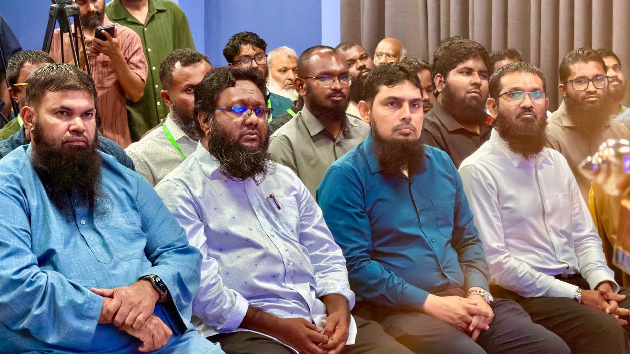 ޖަމިއްޔަތުއްސަލަފް އިސް ބޭފުޅުން އަދި (ވ)ގައި ހަސަން މޫސާ ފިކުރީ