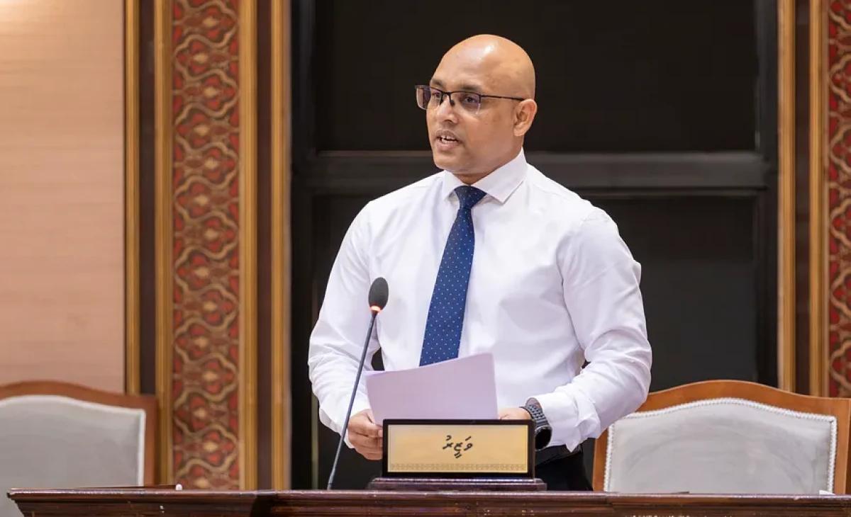 އަމާޒަކީ ރާއްޖޭގައި އުފައްދާ ހަކަތައިގެ 33 އިންސައްތައަކީ އިއާދަކުރަނިވި ހަކަތައަށް ބަދަލުކުރުން:ޒަރީރް