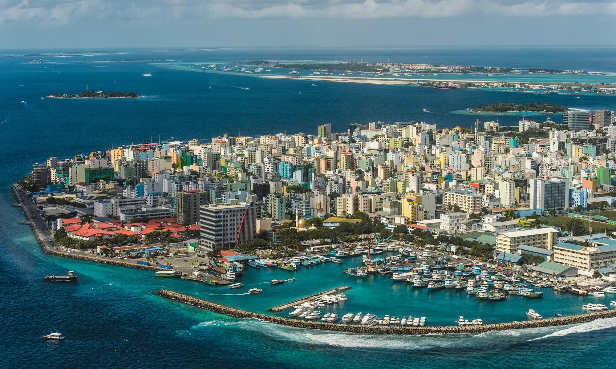 އަންނަ އަހަރުގެ ބަޖެޓުގެ އަމާޒަކީ 2040 ވަނަ އަހަރު ރާއްޖެއަކީ ކުރިއަރާފައިވާ ޤައުމަކަށް ވާޞިލުވުން