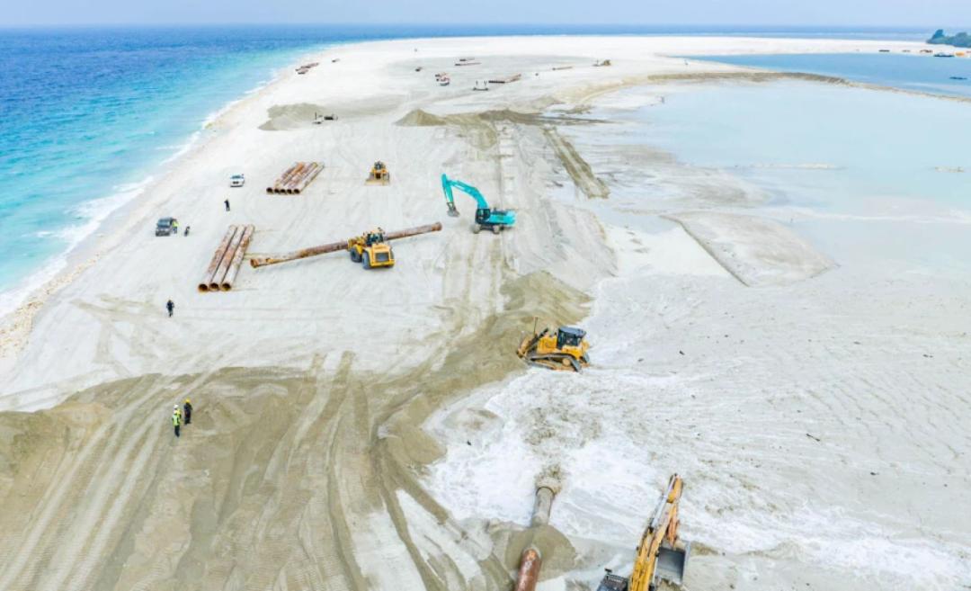 ވިލުފުށީ އެއާޕޯޓާ ގުޅޭ މަސައްކަތްތައް ބާރު ދުވެލީގައި ދަނީ ކުރިއަށް: ކައުންސިލް ރައީސް