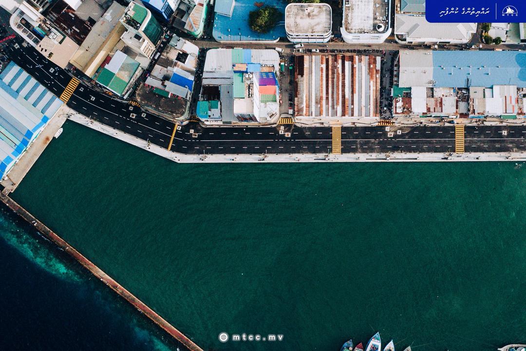 ޒަމާނީ ފެންވަރަށް ތަރައްގީކޮށް، ބާޒާރުމަތީ މަގު އާންމުންނަށް ހުޅުވާލައިފި