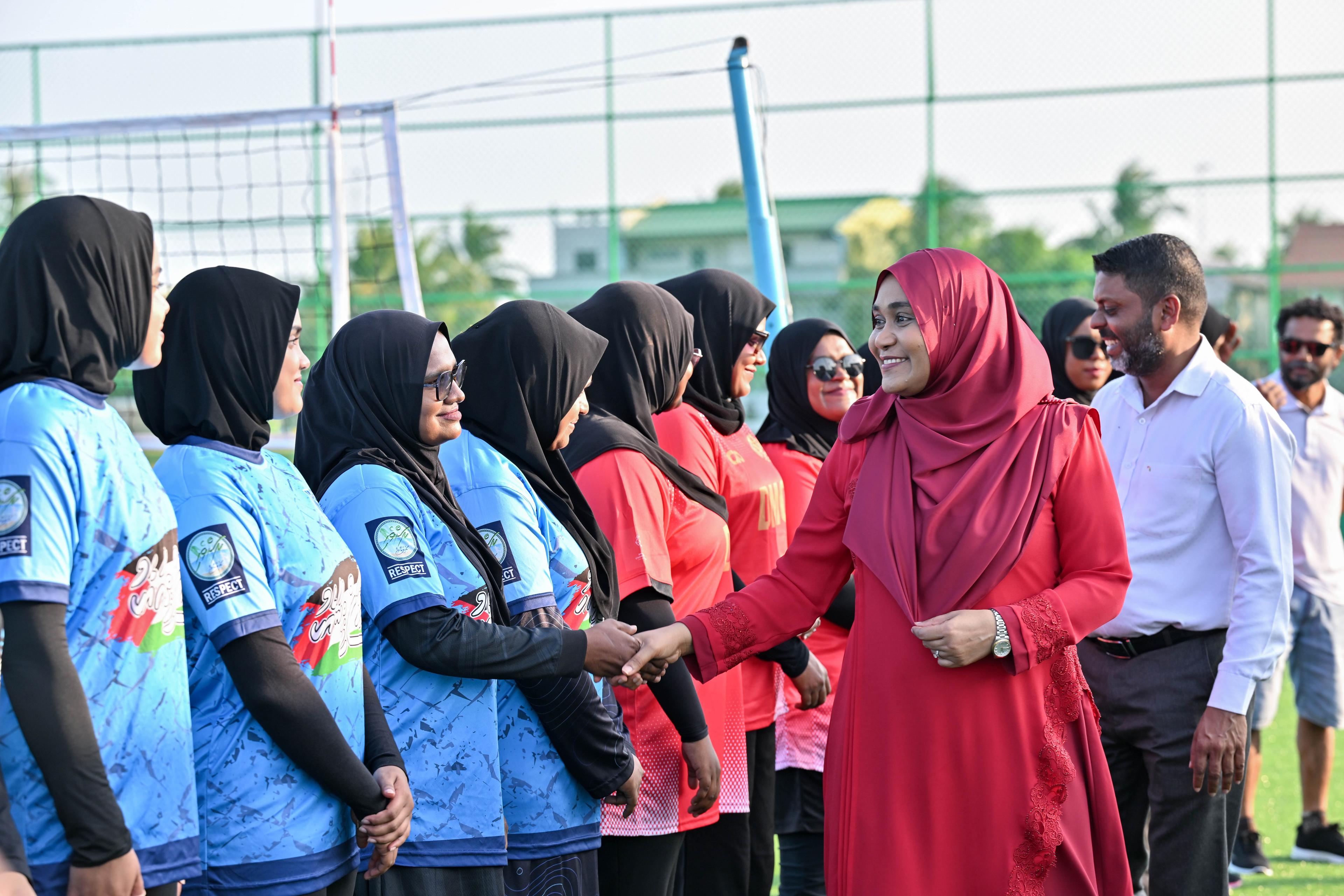 މީދޫ ވޮލީބޯޅަ ކޯޓް، ފަސްޓްލޭޑީ ސާޖިދާ ހުޅުއްވައިދެއްވައިފި 