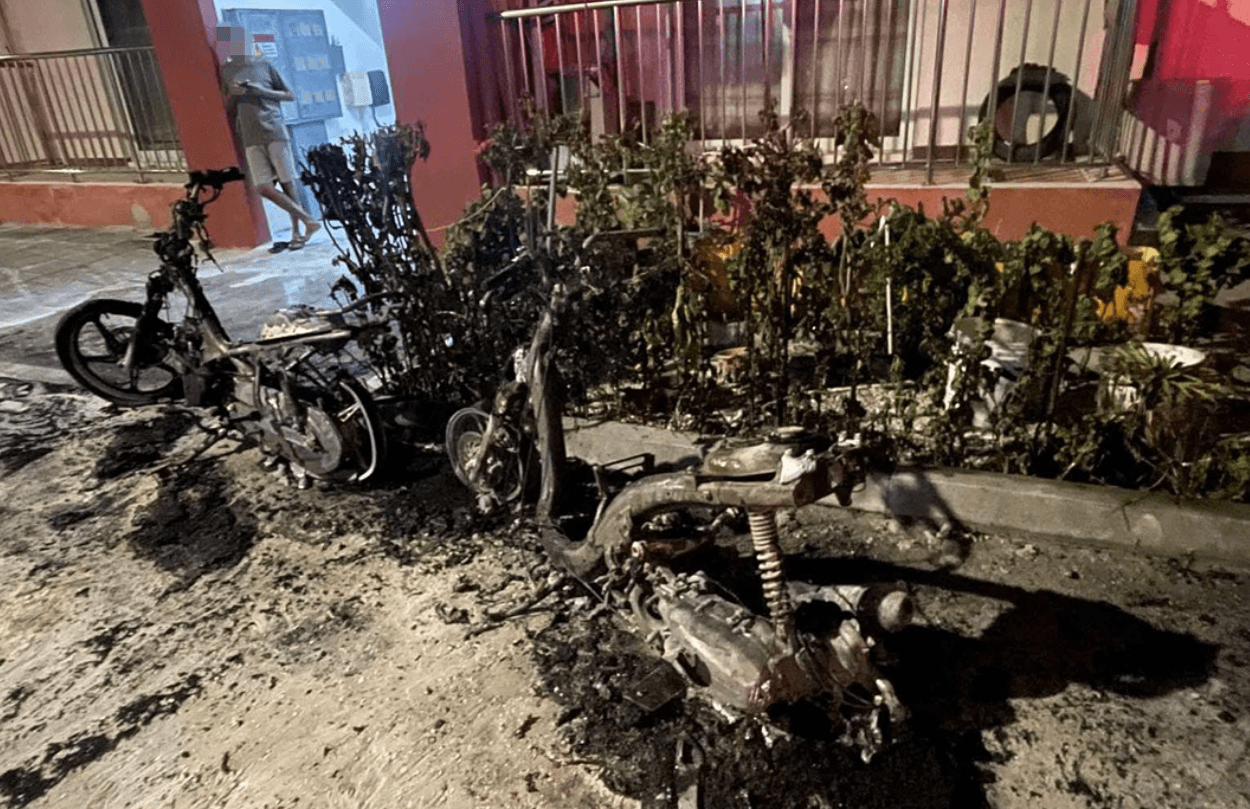 އައްޑޫގައި ސައިކަލްތަކުގައި ރޯވެ ހިނގި ހާދިސާގައި ސައިކަލްތަކަށް ގެއްލުންވެފައި، ފޮޓޯ: އެމްއެންޑީއެފް