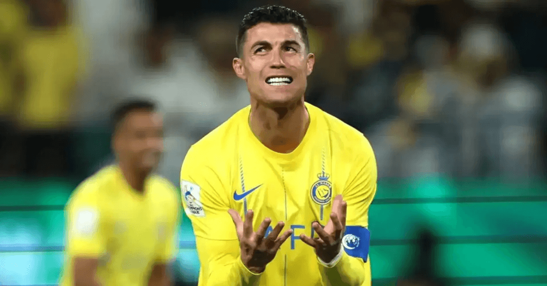 ރޮނާލްޑޯ އަލް ނަޞްރު ދޫކޮށްލަނީ