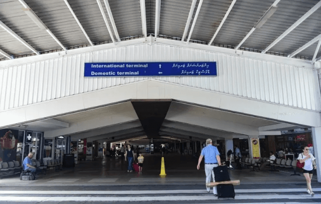 ޑޮމެސްޓިކް ޓަރމިނަލް ބަދަލުކުރުމާ ގުޅިގެން އެއަރޕޯޓުގެ ޓްރެފިކް ފްލޯއަށް ބަދަލު ގެނެސްފި