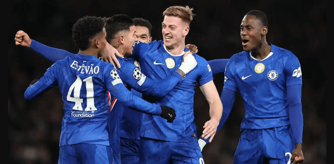 އިނގިރޭސި ފުޓްބޯޅައިގެ ތާރީޚުގެ ކުލަބަކަށްލިބުނު އެންމެ ބޮޑު ގެއްލުމާއެކު  ޗެލްސީއަށް ކުޅުންތެރިން ވިއްކާލަން މަޖުބޫރުވަނީ