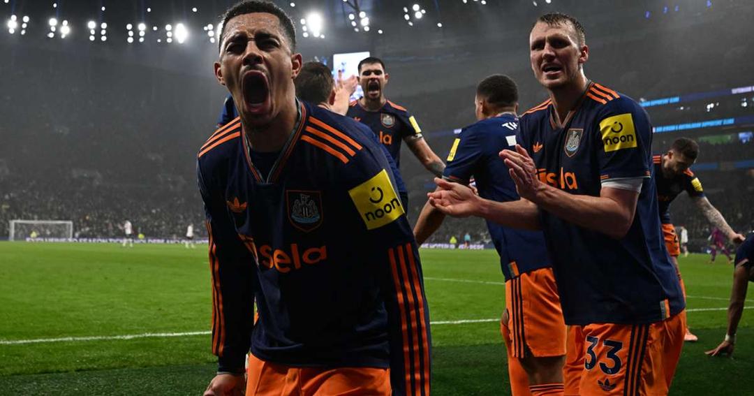 ނިއުކާސަލް އަތުން ބަލިވެ ޓޮޓްނަމް ރެލިގޭޓް ވުމާ ގާތަށް