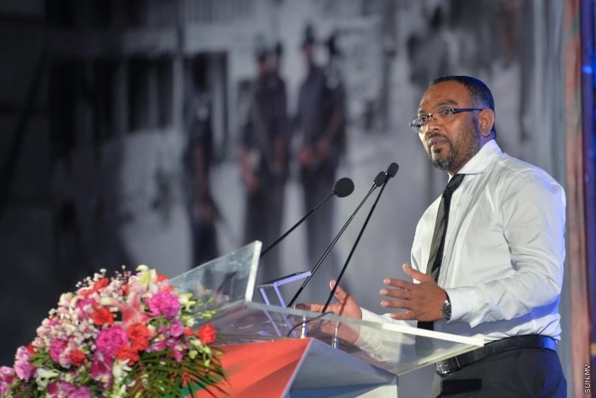 އަލީ އާރިފްގެ ވަރުގަދަ ސުވާލެއް : އުމައިރު ނޮމިނޭޓްވުމުގެ ކުށަކަށްވަނީ އެއީ ވަކި ބޭފުޅެއްގެ ކުއްޖަކަށްވީމަތޯ؟ 