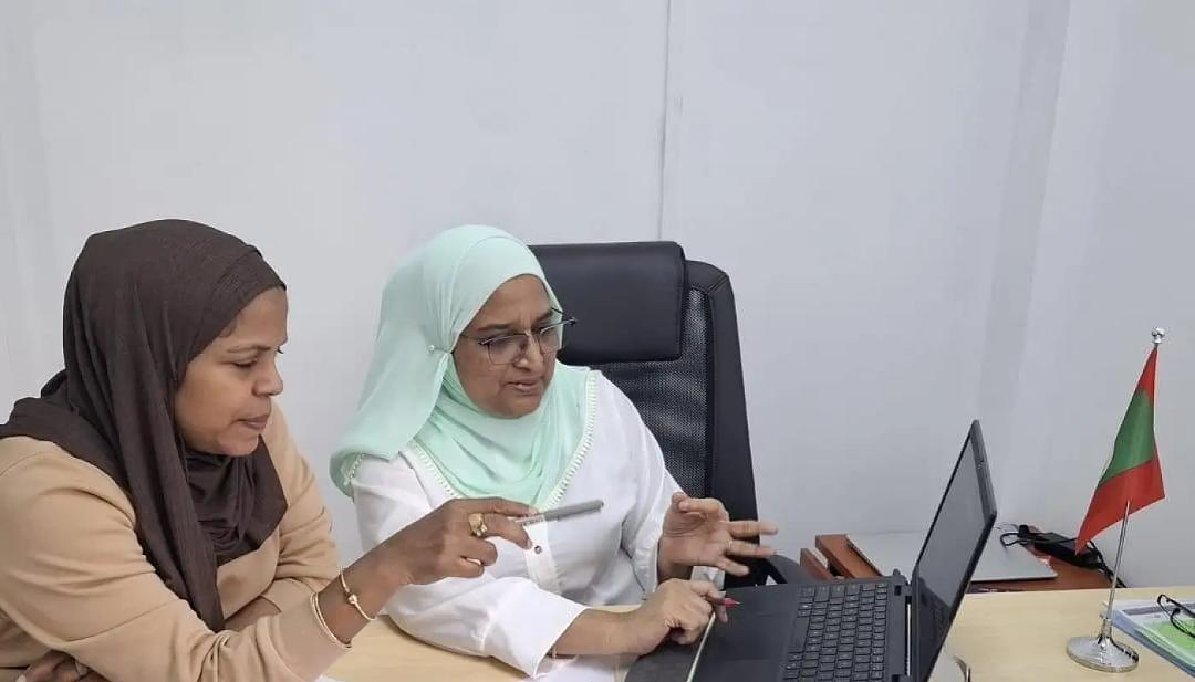 ފެންނަ ނުފެންނަ ވޯޓުގެ ޤާނޫނީ ބަހެއް ހޯދުމަށް: މިފަހަރު ދިޔާނާ އަދި އާޒިމާގެ ޚާއްސަ ހަރަކާތެއް އައްޑޫގައި!