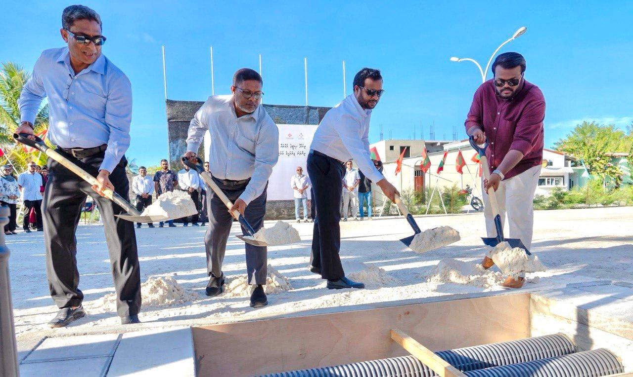 ތިނަދޫ ސިޓީގައި ތަރައްގީކުރާ 50 ހައުސިން ޔުނިޓް މަޝްރޫޢުގެ އަމަލީ މަސައްކަތް ފަށައިފި