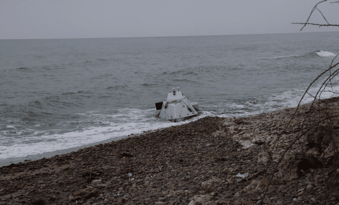 އެމެރިކާގެ ކަނޑުގެ ސިފައިންގެ އުޅަނދެއް ކޮންޓްރޯލް ކެނޑިގެން ތުރުކީގެ އައްސޭރިއަށް އުރިއްޖެ