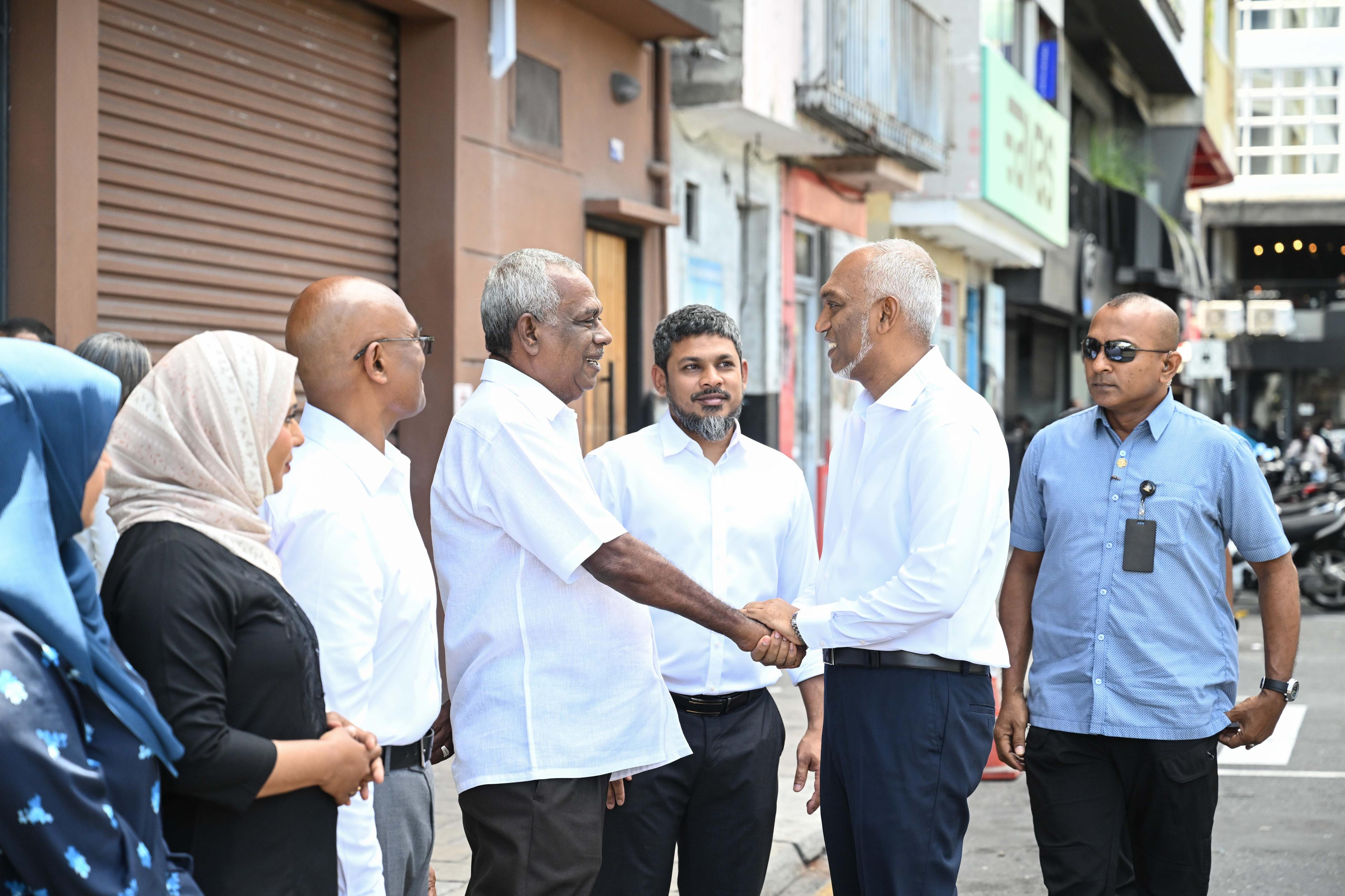 މާލެއަށް އެންމެ ރަނގަޅީ ސަރުކާރާ ގުޅިފައިވާ މޭޔަރެއް: ސަރަނގު އާދަމް މަނިކު