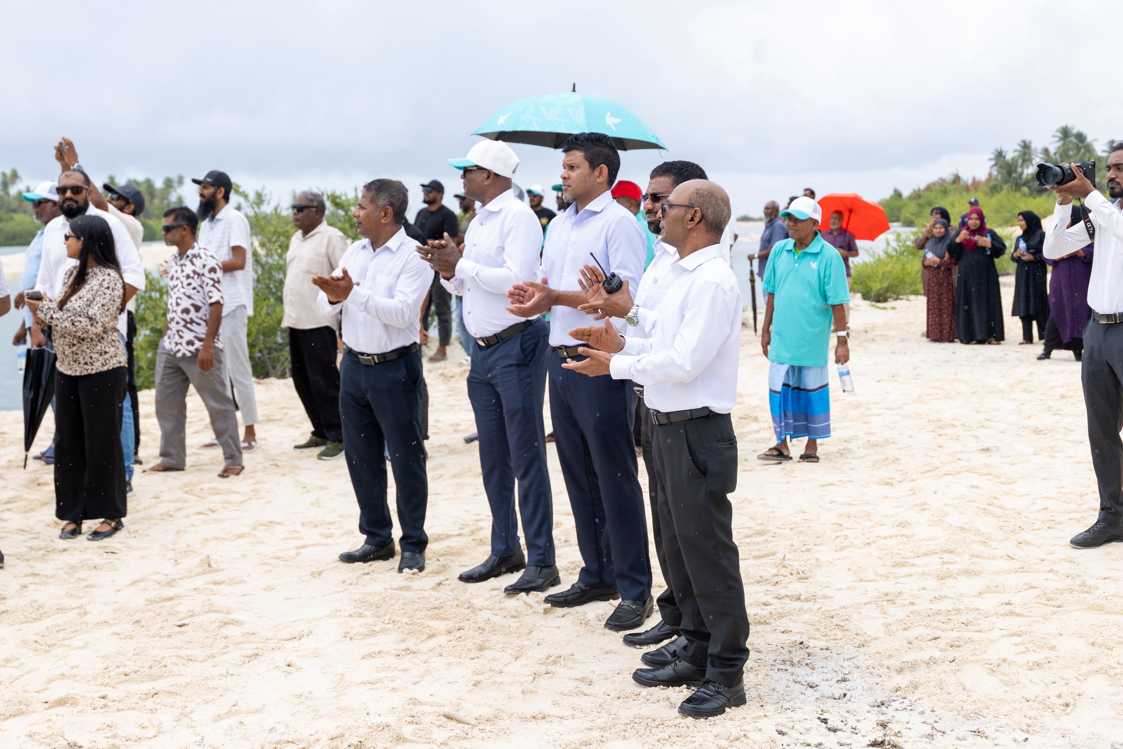 މަޑަވެލީގެ ބިން ހިއްކުމާއި ގޮނޑުދޮށް ހިމާޔާތްކުުރުމުގެ މަސައްކަތް ފަށައިފި