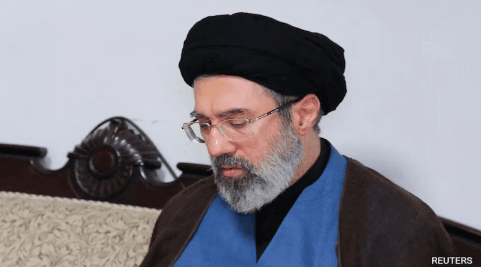 މުޖުތަބާ ޚާމަނާއީ