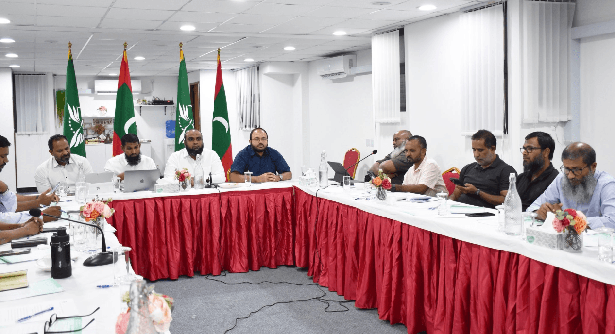 އަދާލަތުގެ މަޝްވަރާ މަޖިލިސް އެއްވެފައި، ފޮޓޯ: އަދާލަތު