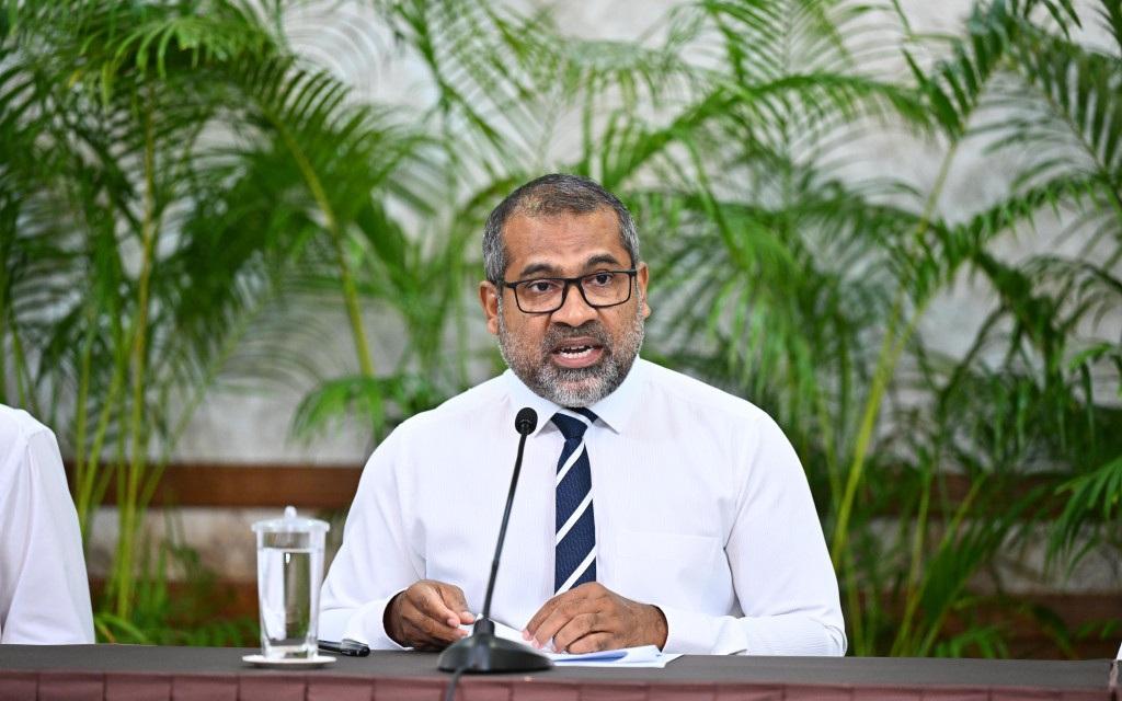 ޚާރިޖީ ވަޒީރު ޑރ. ޢަބްދުﷲ ޚަލީލް