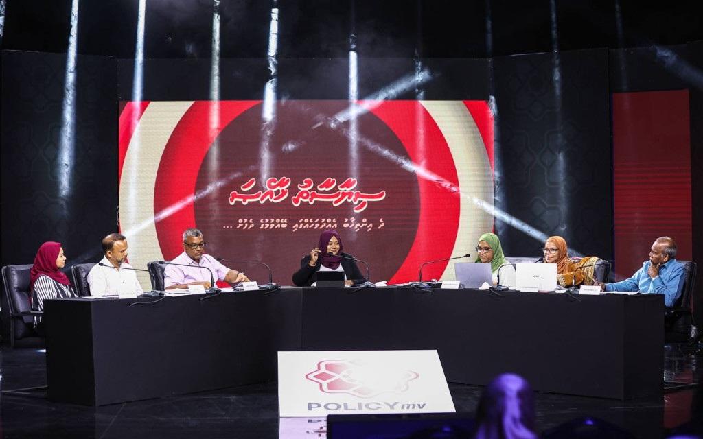 އިންތިޚާބުތައް އެއްދުވަހެއްގައި ބޭއްވުން: ފަންނީ ބޭފުޅުން ވިދާލުވަނީ ކީކޭ؟