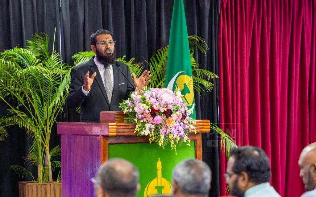 "ހަޔާތުގެ ބައިވެރިޔާގެ ގޮތުގައި ޚިޔާރު ކުރަންވާނީ ތިމާއާ އެއް މަޤުސަދަކަށް މަސައްކަތް ކުރާ މީހެއް"