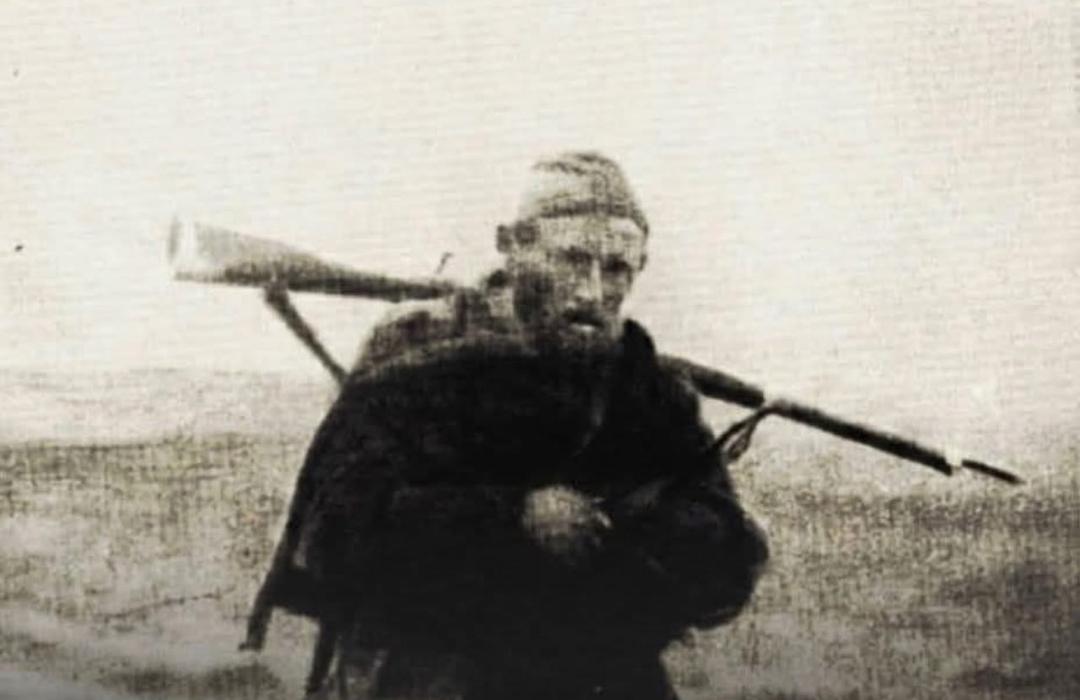 ރޯދަ މަހު ހަނގުރާމައިގެ ކުރީ ސަފުގައި ހުރި އުސްމާނީ ސިފައިންގެ މީހަކު އޭނާގެ އަންހެން ދަރިފުޅަށް ފޮނުވި ސިޓީން އިބުރަތެއް