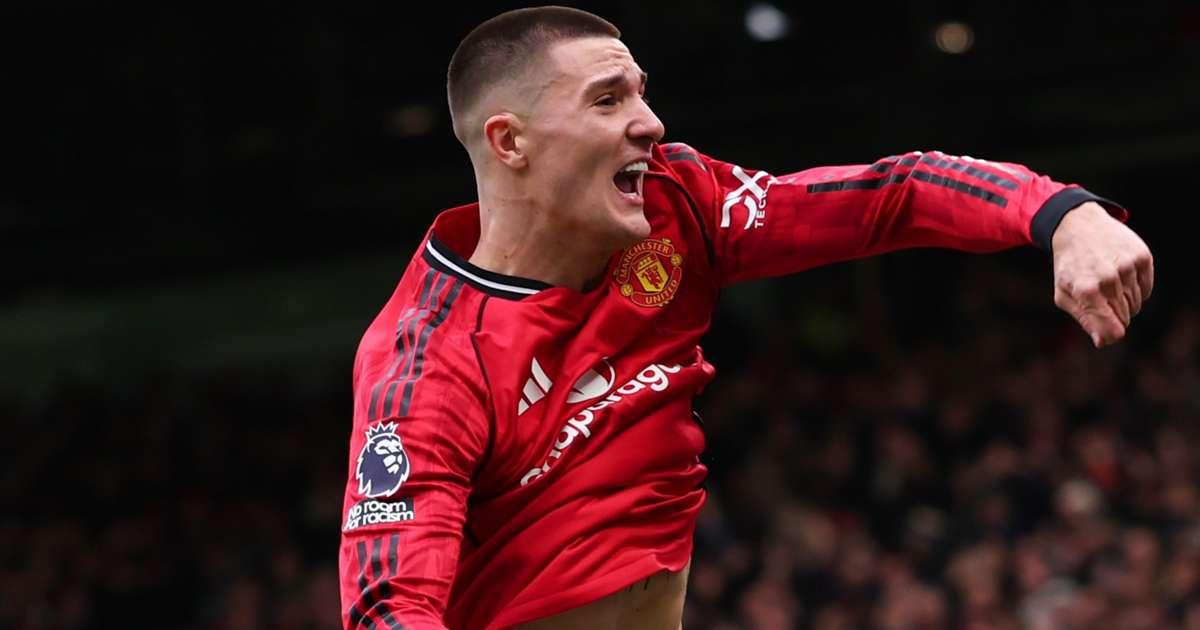 ބެކަމްގެ ރެކޯޑް ފެނާންޑޭޒް މުގުރާލައި ތާވަލުގެ ތިންވަނައިގައި ޔުނައިޓެޑް ހަމަޖެހިލައިފި