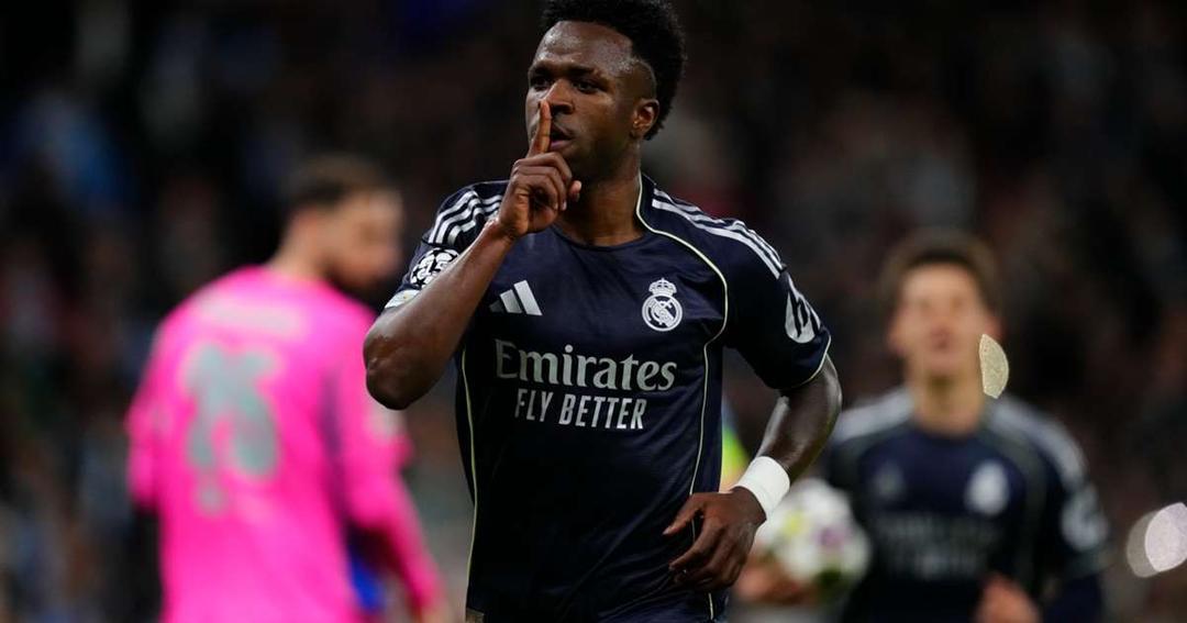 ވިނީސިއަސް އަށް މަލާމަތްކުރި ސިޓީލޯނާގެ އަމިއްލަ ދަނޑުގައި ހުތުރުގޮތަކަށް އެޓީމު ބަލިކޮށް ޔޫރަޕުން ބޭރުކޮށްލައިފި