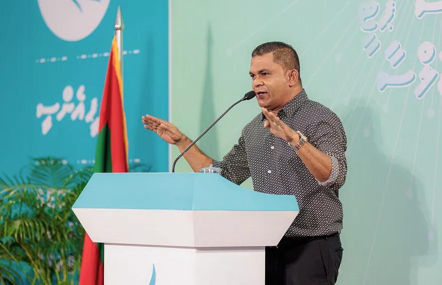 ދޫންޏަށް ވޯޓުދީ، ހުޅުދޫ ރައްޔިތުންނަށް އުފާ ފާގަތިކަން ލިބޭނެ: ޝާޑު