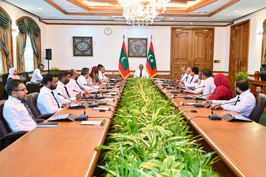 މެދުއިރުމަތީގެ ހަމަނުޖެހުންތަކާ ގުޅިގެން، އުފެއްދި ވަޒީރުންގެ ޚާއްޞަ ކޮމެޓީއަށް ބަދަލުތަކެއް!