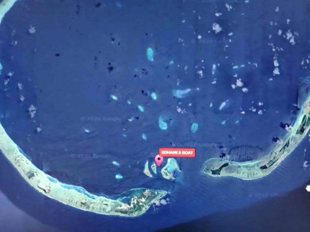 ބަންޑުން ޖަހާލި ބޯއްޓުން ގެއްލުނު މީހާ ފެނިއްޖެ