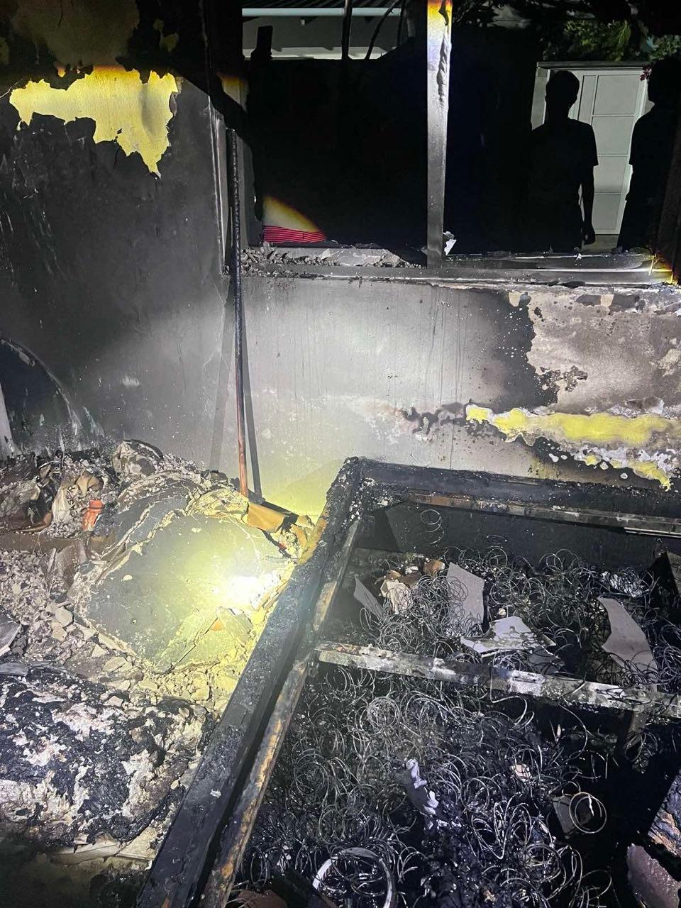 ހުރާ ގެއެއްގައި ރޯވެ ކޮޓަރިއެއް ބޭނުން ނުކުރެވޭ ވަރަށް އަނދައިފި