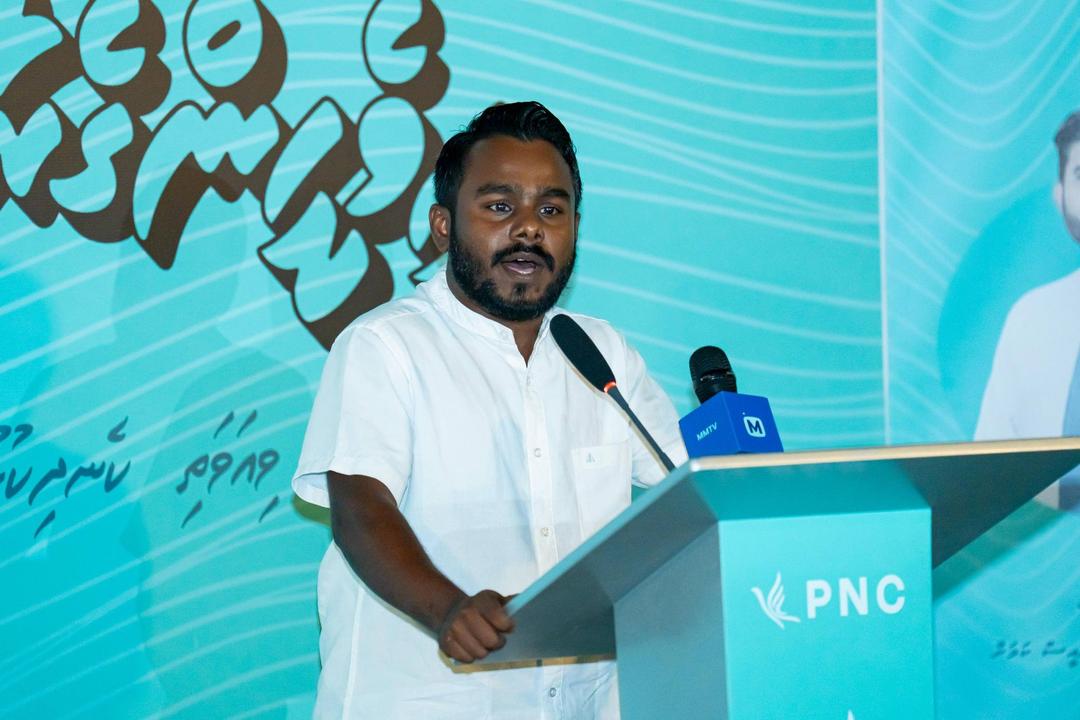 ސަރުކާރުގެ ތަސައްވުރު ހަގީގަތަކަށް ހެދޭނީ ސަރުކާރަށް ތާއީދުކުރާ ކައުންސިލެއް ހޮވައިގެން: ޢަފޫ