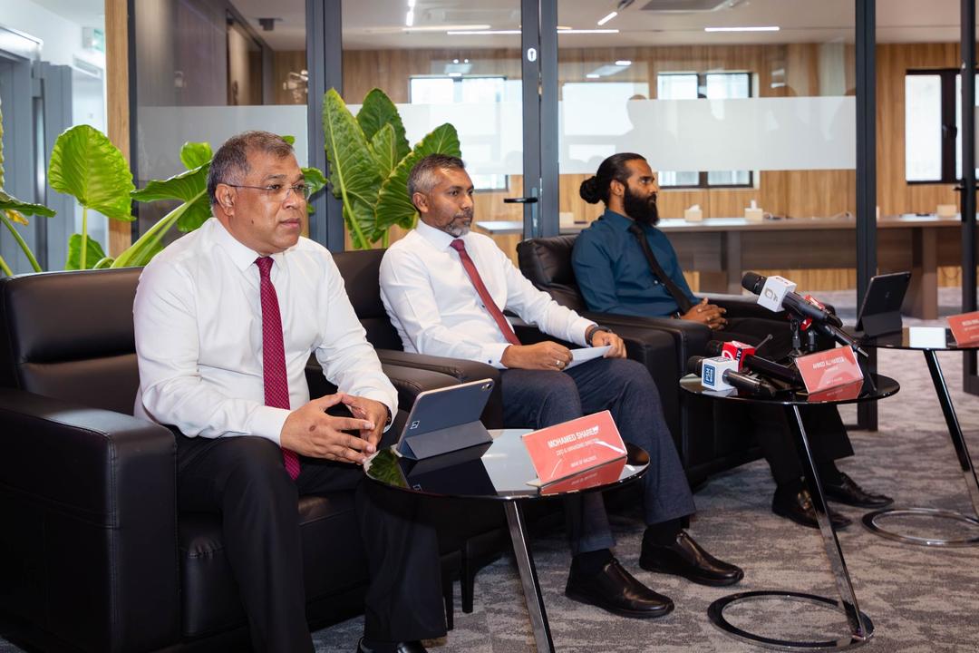 މަޝްރޫޢުތަކަށް އިންވެސްޓްކުރުމަކީ ސިޔާސީ ނިންމުންތަކެއް ނޫން: ޝަރީފް