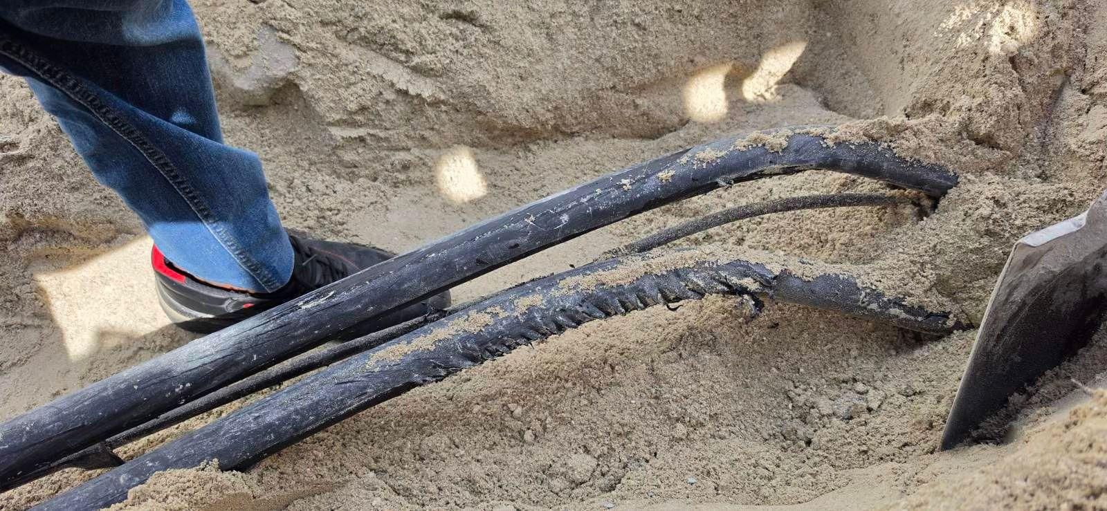 HGvrMM3aEAAD0ej (1).jpg