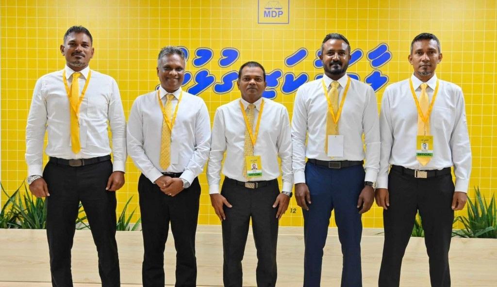 ފަސް ސިޓީގެ މޭޔަރުކަން އިދިކޮޅު ކެންޑިޑޭޓުންނަށް!