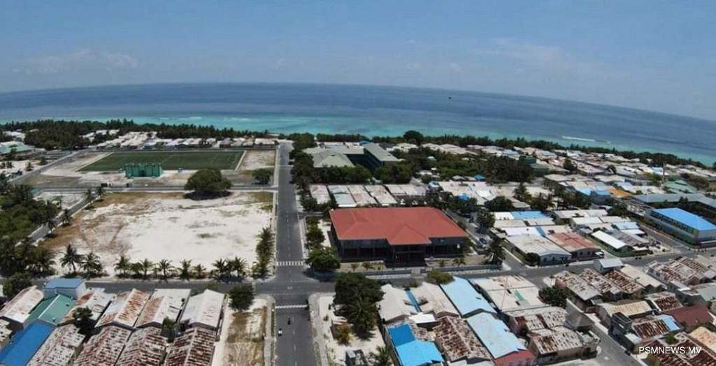 ދުވާފާރުގައި ބިދޭސީ އަކަށް ތޫނު އެއްޗަކުން ހަމަލާދީ ޒަޚަމްކޮށްލައިފި