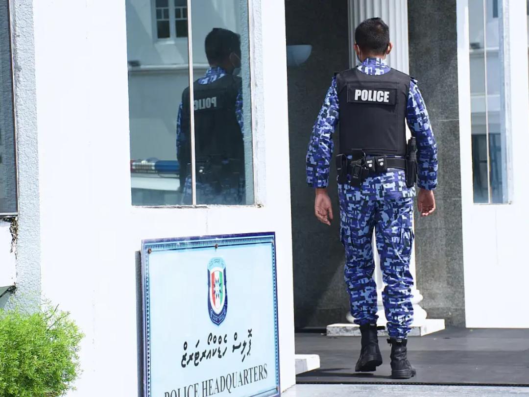 ފުލުހުންގެ ބަންދުގައި ހުއްޓާ މަރުވި މީހާގެ މައްސަލަ ބަލަނީ